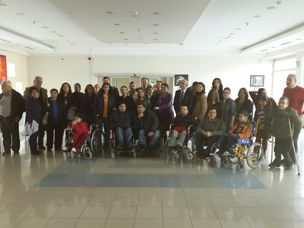 “Spina Bifida ve Omurga Cerrahisi” Konulu Dayanışma Toplantısı İzmir’de Gerçekleştirildi